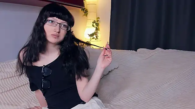 JordanSvetlik online show from April 16, 2026, 7:14 pm