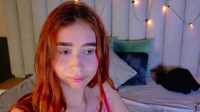Snapshot of StarrMoon__ chatting on May 22, 2026, 3:15 am StarrMoon online show from May 22, 2026, 3:15 am