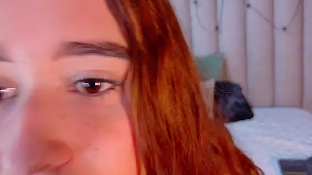 Snapshot of StarrMoon__ chatting on May 18, 2026, 2:55 am StarrMoon online show from May 18, 2026, 2:55 am
