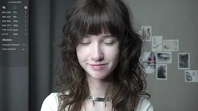 DellaLeck online show from April 16, 2026, 10:23 pm