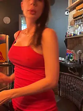 zelyramonvielly online show from April 8, 2026, 8:21 pm