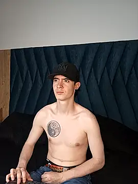 lio     online show from March 30, 2026, 3:19 am