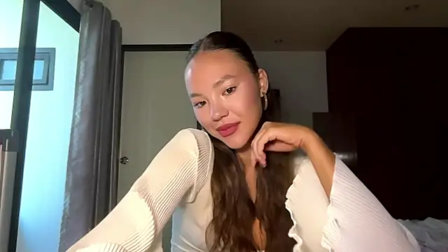 kamila 18 french online show from April 4, 2026, 3:13 am