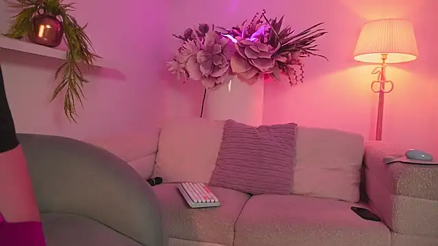 Snapshot of Mia_patrick1 chatting on April 13, 2026, 11:36 am Mia patrick1 online show from April 13, 2026, 11:36 am