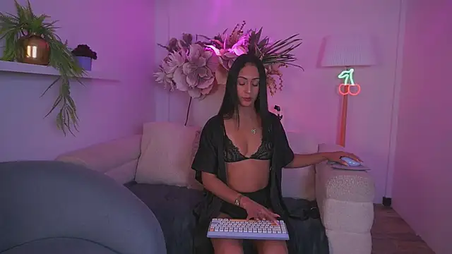 Snapshot of Mia_patrick1 chatting on March 28, 2026, 11:22 am Mia patrick1 online show from March 28, 2026, 11:22 am