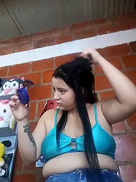 violetascottt online show from March 28, 2026, 9:05 pm