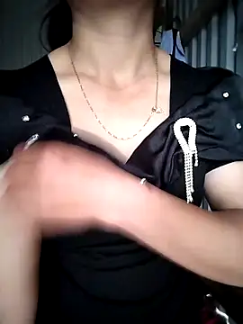 Cute-flowers online show from April 15, 2026, 11:16 pm