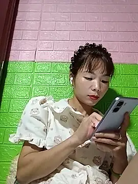 Snapshot of AmyLinee01 chatting on May 31, 2026, 6:09 pm AmyLinee01 online show from May 31, 2026, 6:09 pm
