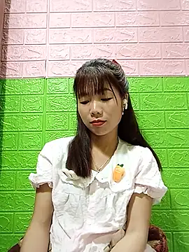 Snapshot of AmyLinee01 chatting on July 7, 2026, 7:28 pm AmyLinee01 online show from July 7, 2026, 7:28 pm