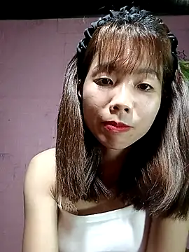 Snapshot of AmyLinee01 chatting on March 25, 2026, 5:40 am AmyLinee01 online show from March 25, 2026, 5:40 am