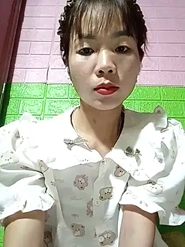 Snapshot of AmyLinee01 chatting on May 31, 2026, 5:51 pm AmyLinee01 online show from May 31, 2026, 5:51 pm