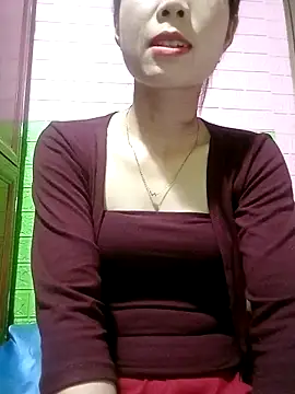 Snapshot of AmyLinee01 chatting on April 11, 2026, 5:26 am AmyLinee01 online show from April 11, 2026, 5:26 am