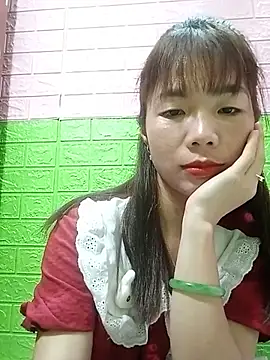 Snapshot of AmyLinee01 chatting on July 11, 2026, 12:11 am AmyLinee01 online show from July 11, 2026, 12:11 am