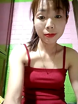 Snapshot of AmyLinee01 chatting on April 15, 2026, 5:35 am AmyLinee01 online show from April 15, 2026, 5:35 am