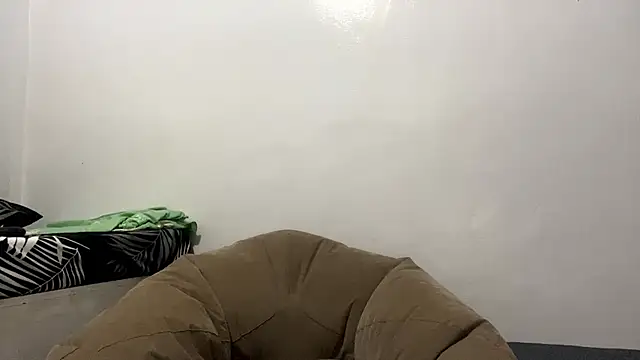 Snapshot of CorrinaThach chatting on April 4, 2026, 3:46 am CorrinaThach online show from April 4, 2026, 3:46 am