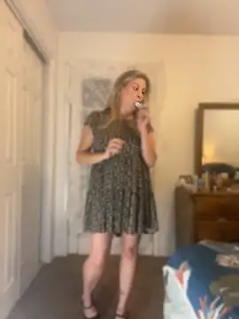 Snapshot of GwenWilde31 chatting on June 12, 2026, 7:17 am GwenWilde31 online show from June 12, 2026, 7:17 am