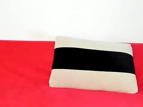 mariabelle16 online show from April 15, 2026, 1:48 pm