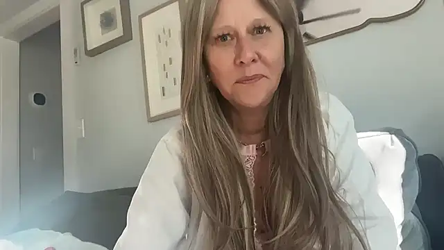 lillysworld online show from March 28, 2026, 9:38 pm