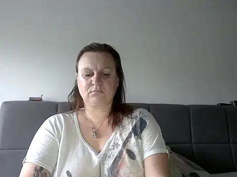 HotPussy785 online show from May 16, 2026, 7:29 am