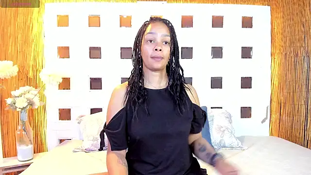 Snapshot of andreazoe chatting on April 12, 2026, 2:42 pm andreazoe online show from April 12, 2026, 2:42 pm