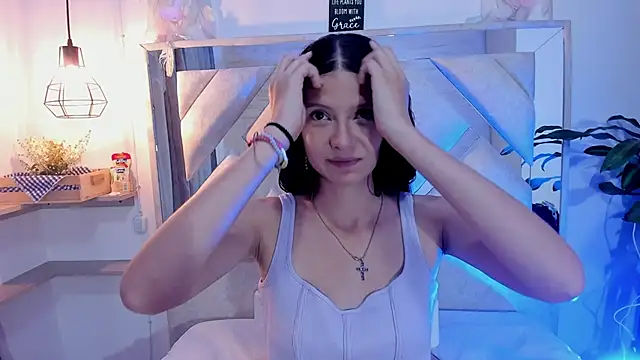 Snapshot of sofy_bonnet1 chatting on May 14, 2026, 11:29 am sofy bonnet1 online show from May 14, 2026, 11:29 am