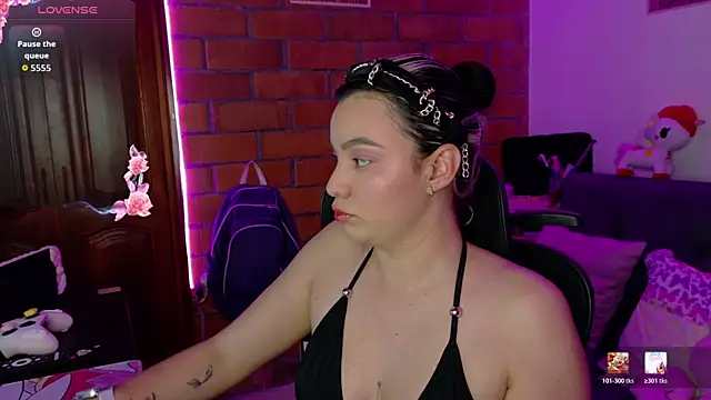 Haru1  online show from April 13, 2026, 8:35 pm