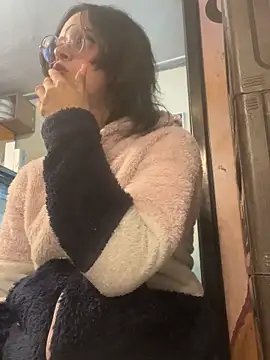 samantha dulce online show from April 19, 2026, 10:01 pm