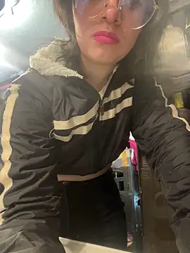 samantha dulce online show from April 9, 2026, 10:05 pm