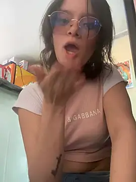 samantha dulce online show from April 12, 2026, 9:29 pm