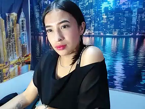 Itze Mua online show from March 22, 2026, 7:10 am