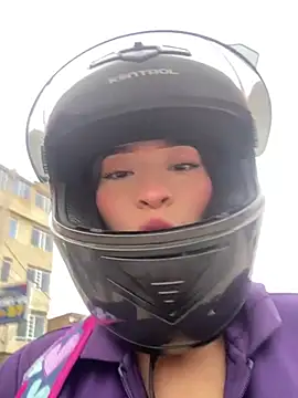 Itze Mua online show from March 31, 2026, 11:12 am