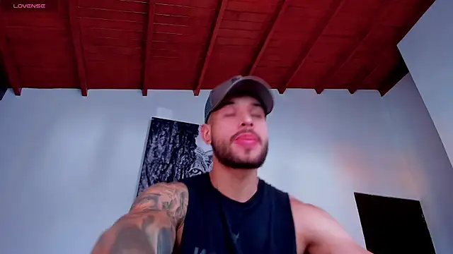 Snapshot of Santos_ramirez1 chatting on March 31, 2026, 2:30 pm Santos ramirez1 online show from March 31, 2026, 2:30 pm