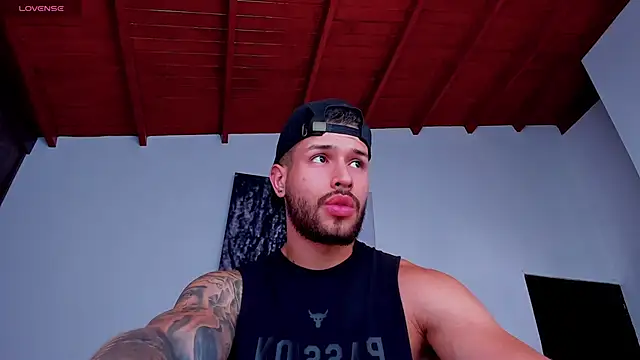 Snapshot of Santos_ramirez1 chatting on April 1, 2026, 1:52 pm Santos ramirez1 online show from April 1, 2026, 1:52 pm