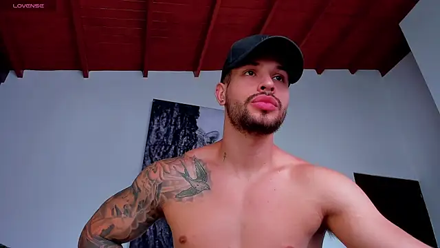 Snapshot of Santos_ramirez1 chatting on April 16, 2026, 3:02 pm Santos ramirez1 online show from April 16, 2026, 3:02 pm