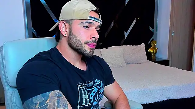 Raytorres online show from March 26, 2026, 10:07 pm