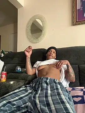 PHAT FTM KLIT87 online show from April 21, 2026, 1:17 pm