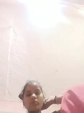 Snapshot of Raveena0990 chatting on May 29, 2026, 8:48 pm Raveena0990 online show from May 29, 2026, 8:48 pm