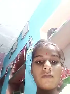 Snapshot of Raveena0990 chatting on May 28, 2026, 4:24 pm Raveena0990 online show from May 28, 2026, 4:24 pm