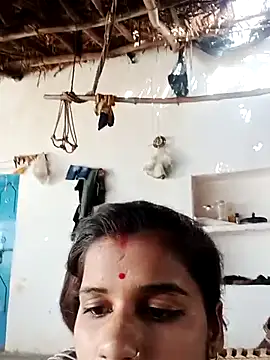 Snapshot of Raveena0990 chatting on May 31, 2026, 10:32 am Raveena0990 online show from May 31, 2026, 10:32 am