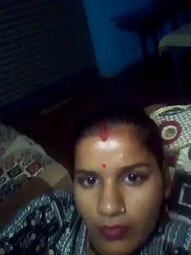 Snapshot of Raveena0990 chatting on May 15, 2026, 3:21 pm Raveena0990 online show from May 15, 2026, 3:21 pm