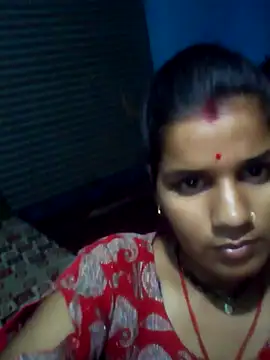 Snapshot of Raveena0990 chatting on May 20, 2026, 2:47 pm Raveena0990 online show from May 20, 2026, 2:47 pm