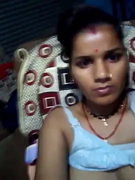 Snapshot of Raveena0990 chatting on May 19, 2026, 2:24 pm Raveena0990 online show from May 19, 2026, 2:24 pm