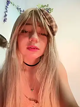 Snapshot of saki_nyanwn chatting on July 15, 2026, 11:50 am saki nyanwn online show from July 15, 2026, 11:50 am