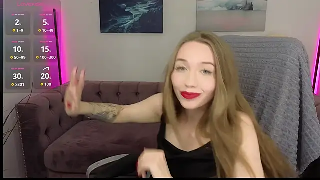 TonyRaymon online show from April 17, 2026, 11:13 am