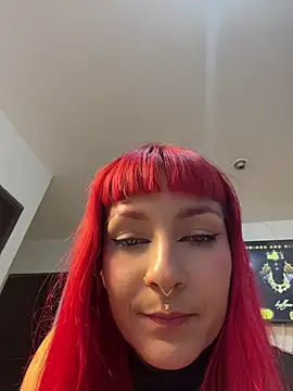 Amelie-RedHoney online show from July 25, 2026, 5:59 am
