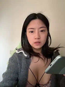 Snapshot of Olivia_PINK0322 chatting on May 3, 2026, 11:04 am Olivia PINK0322 online show from May 3, 2026, 11:04 am