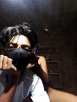 COUPLE-HOTS online show from April 4, 2026, 3:13 am