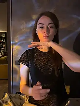 Sindy Mindy  online show from April 4, 2026, 4:46 pm