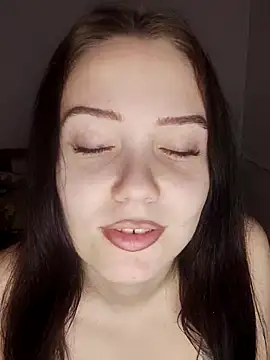 icedrosemarye online show from March 23, 2026, 4:51 pm