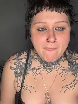 Snapshot of InkMaleficent chatting on April 15, 2026, 7:58 pm InkMaleficent online show from April 15, 2026, 7:58 pm